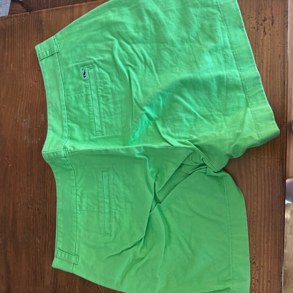 VV women’s Shorts